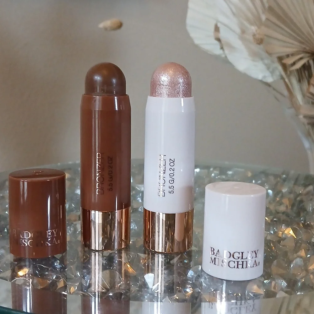 New Badgley Mischka Full Size Bronzer And Highlihter Duo Stick Set